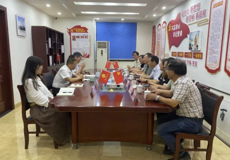 嘉興學(xué)院建筑工程學(xué)院領(lǐng)導(dǎo)帶隊(duì)來(lái)訪(fǎng)桐升公司，深化校企合作